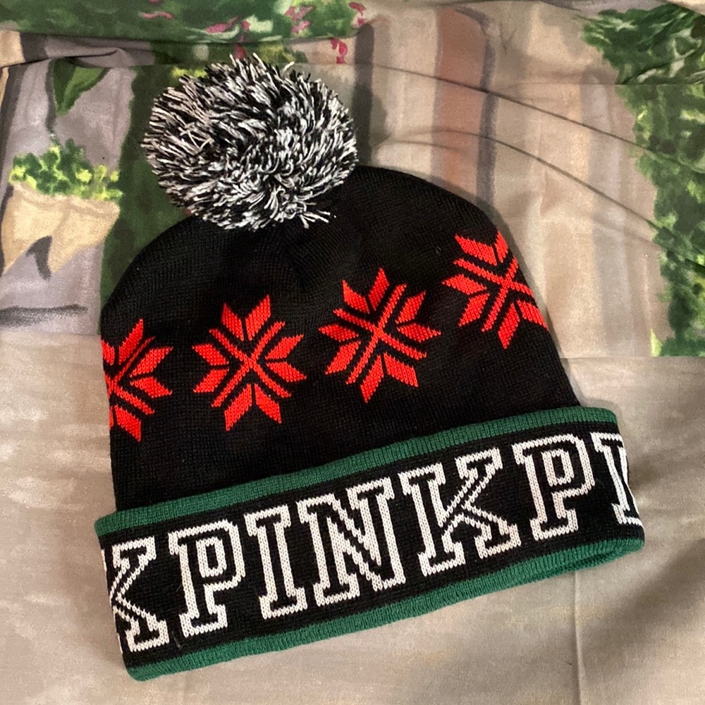 Victoria’s Secret PINK knit beanie with Pom Pom